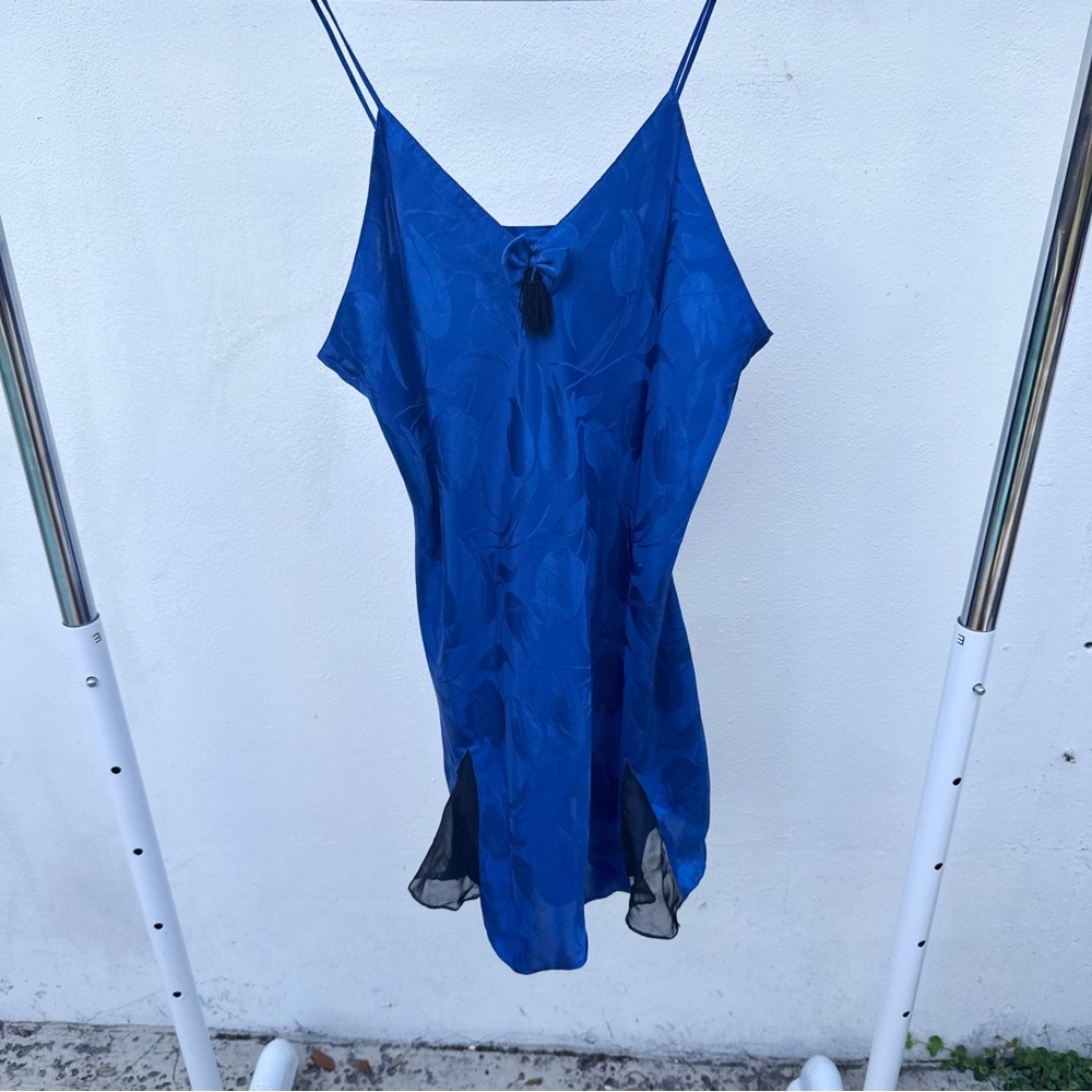 Victoria’s Secret Gold Label Blue Satin Mini Slip Dress Size Medium